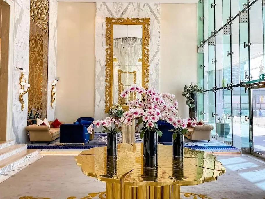 Apartment Chic Studio With Balcony - Canal Bay & Pool Views Dubai