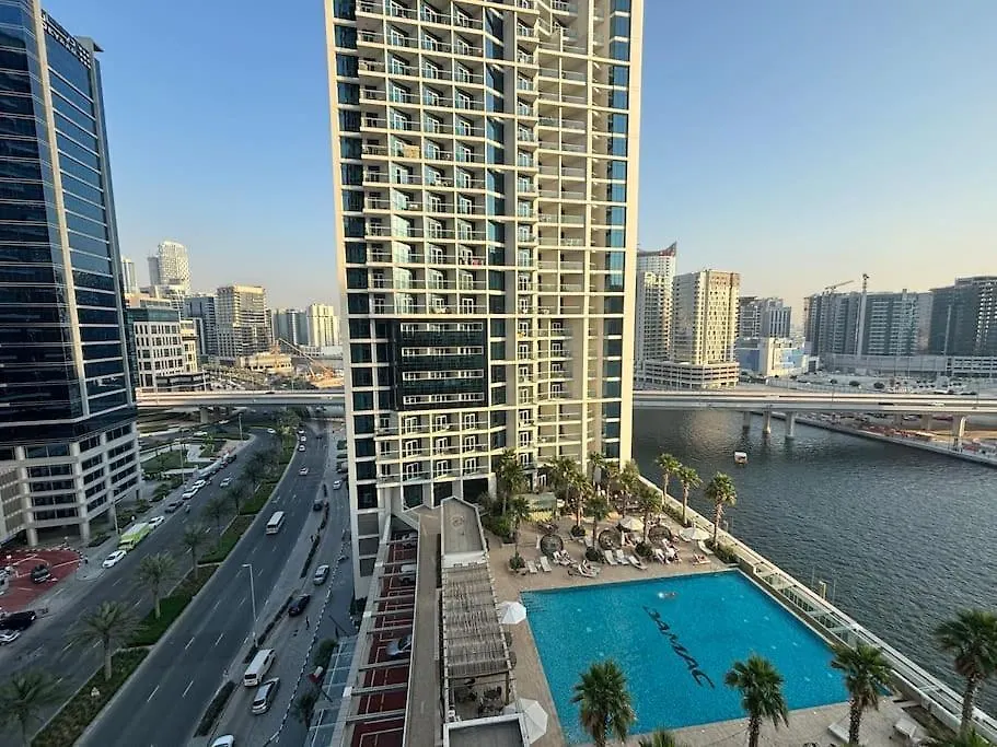 Chic Studio With Balcony - Canal Bay & Pool Views Dubai 0*,  United Arab Emirates