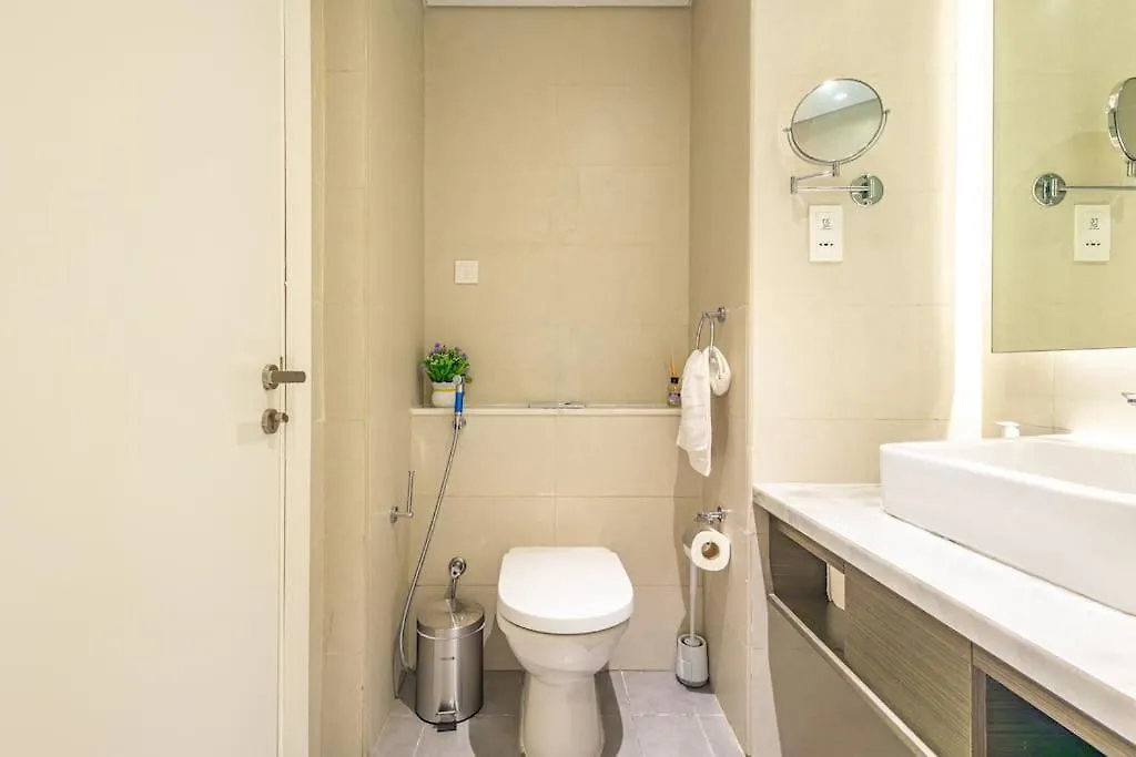 Apartment Chic Studio With Balcony - Canal Bay & Pool Views Dubai