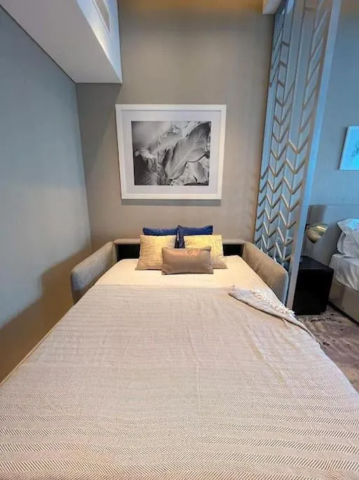 Apartment Chic Studio With Balcony - Canal Bay & Pool Views Dubai
