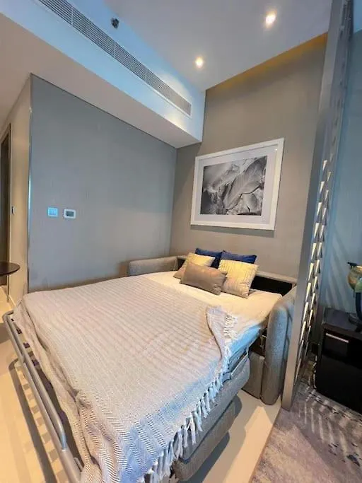 Chic Studio With Balcony - Canal Bay & Pool Views Dubai 0*,  United Arab Emirates