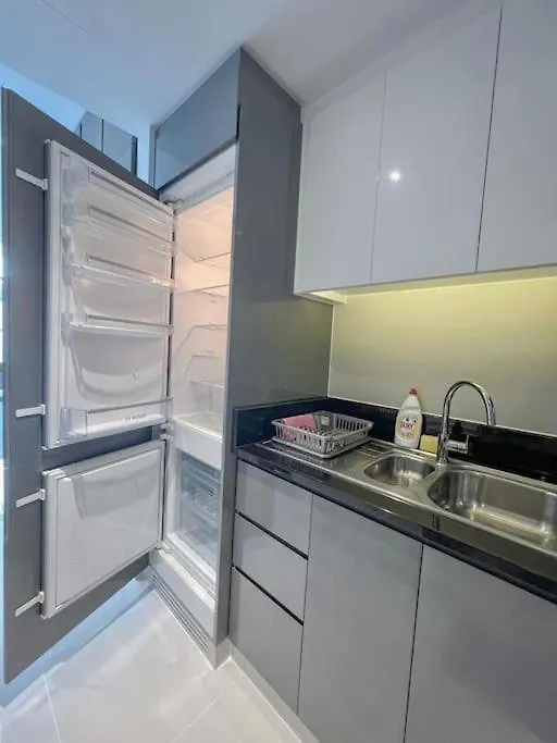 Chic Studio With Balcony - Canal Bay & Pool Views Dubai 0*,